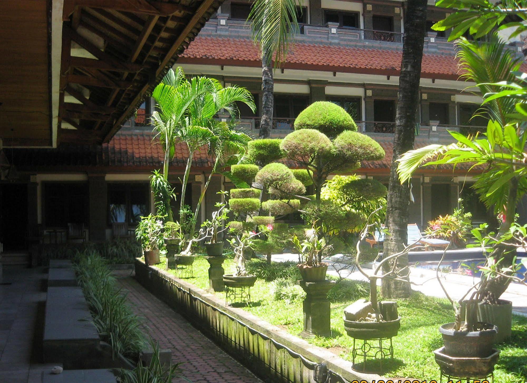 Hotel Puri Tanah Lot Kuta  Luaran gambar