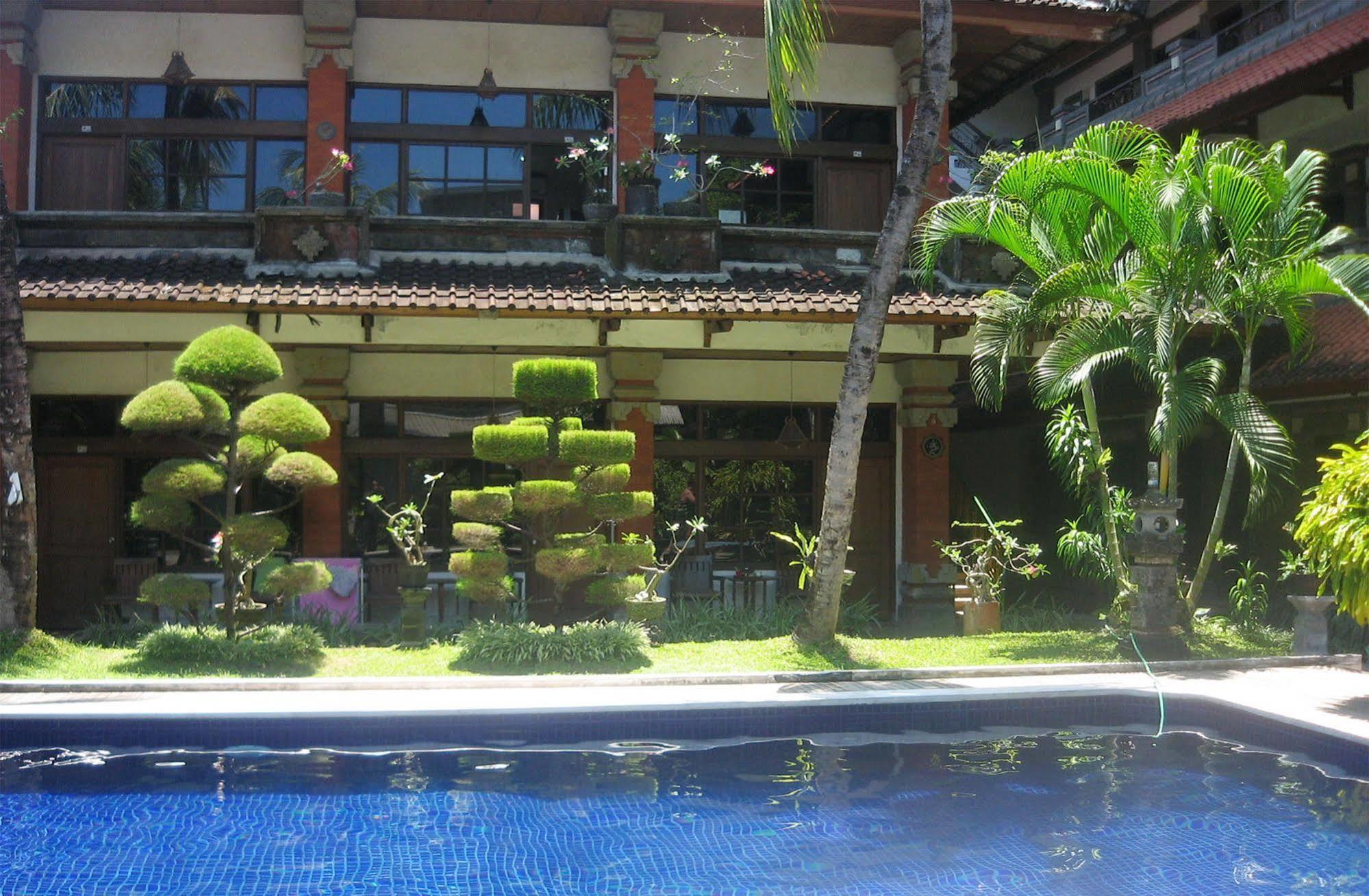 Hotel Puri Tanah Lot Kuta  Luaran gambar