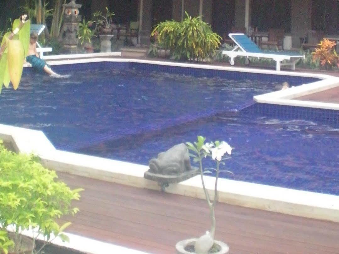 Hotel Puri Tanah Lot Kuta  Luaran gambar